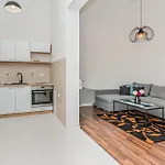 Cozy In With Kitchen Lägenhet